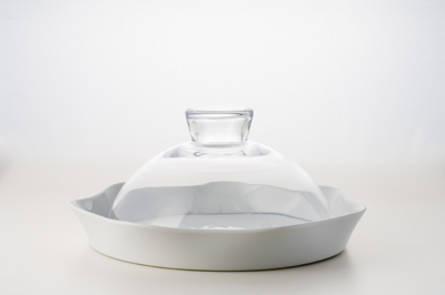 Covered Cake Server